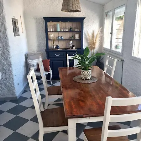 Le Beauplan Hotel Chalain-le-Comtal